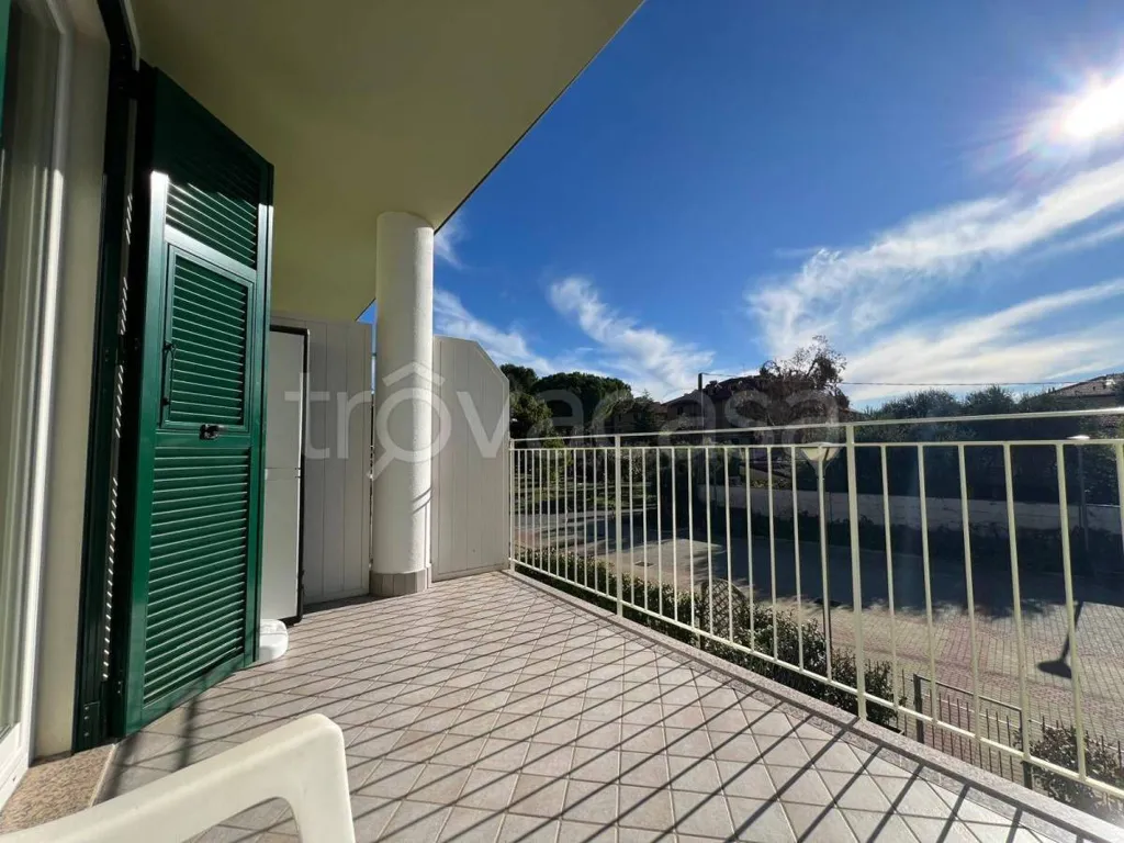 Rõdu - Modern Apartment with Balcony in Cervo