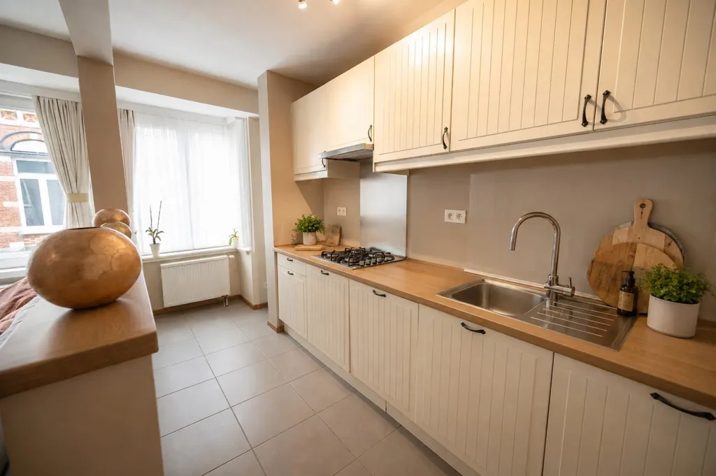 Cucina - Apartment with Terrace near Beach in Oostende