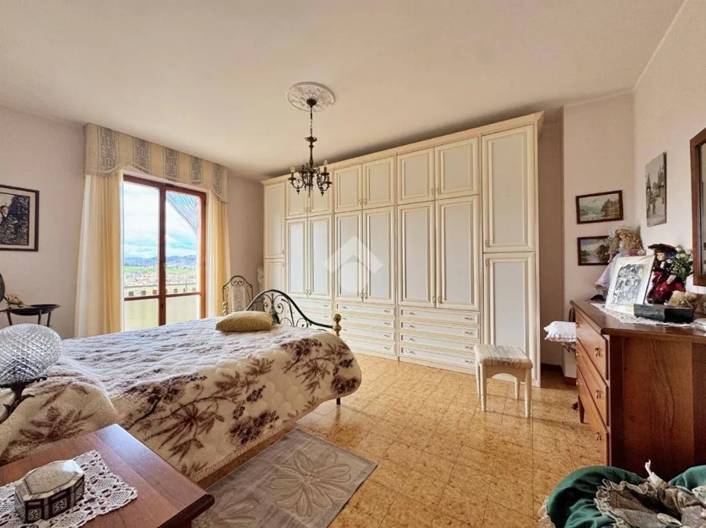 Bedrooms - Bifamiliare Villa with Garden in Montelabbate
