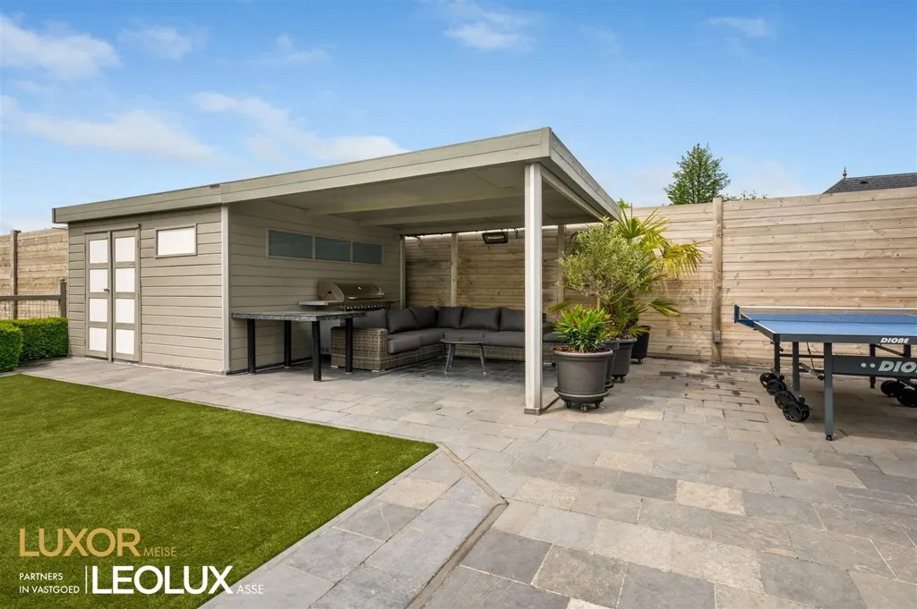 Terrasse - Villa avec Jardin et Véranda à Liedekerke