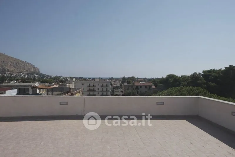 Terrasse - Rustic Trilocale with Terraces in Palermo