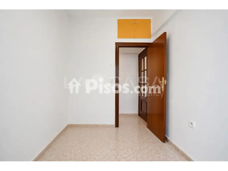 Esik - Fully Exterior Flat in Sant Ildefons, Cornellà