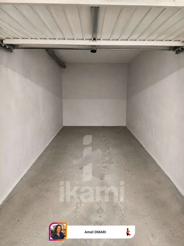 Garage - 2-Bed Apartment with Terrace in Ferney-Voltaire