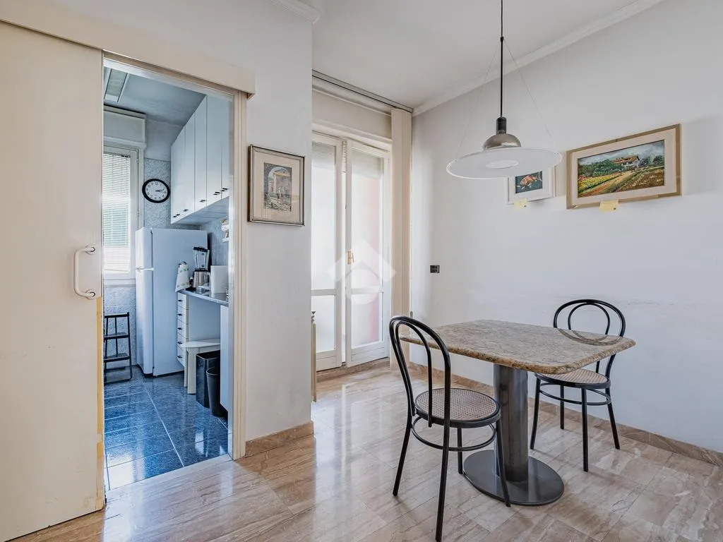 Salle à manger - South-Facing Apartment with Terrace in Rome