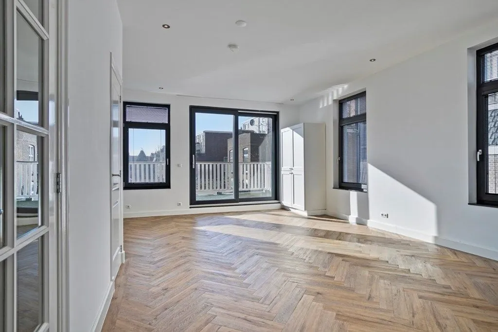 Elutuba - Renovated Apartment with Balcony in The Hague
