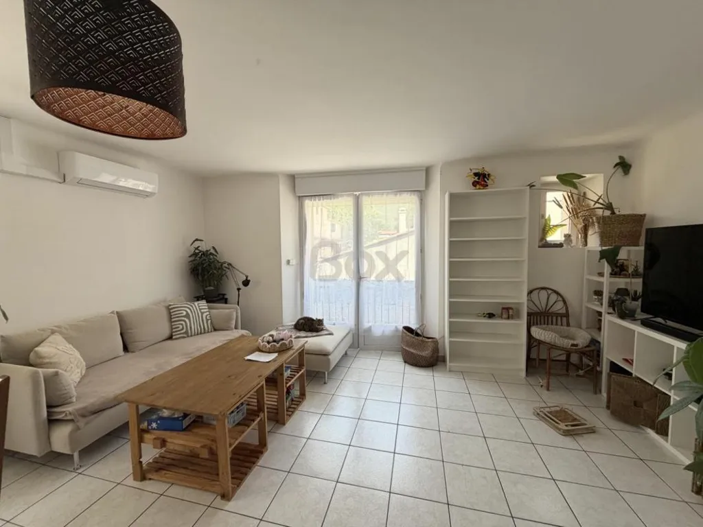 Elutuba - Duplex Flat with Terrace in Village Centre