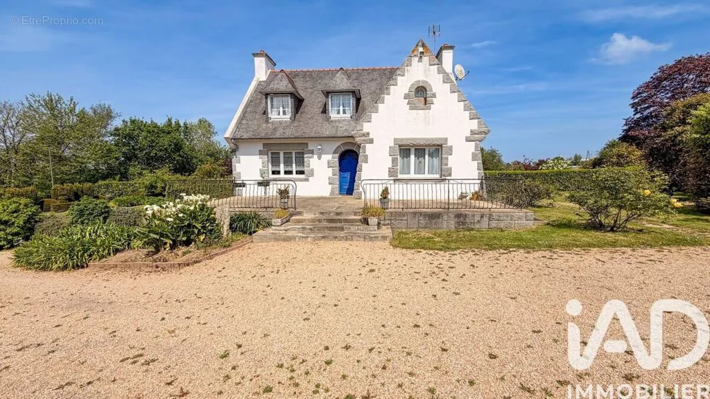 Maison 6 pièces à Rospez