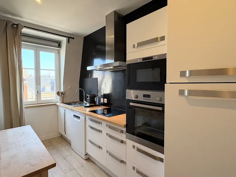 Köök - Renovated 3-Bed Apartment in Reims Centre