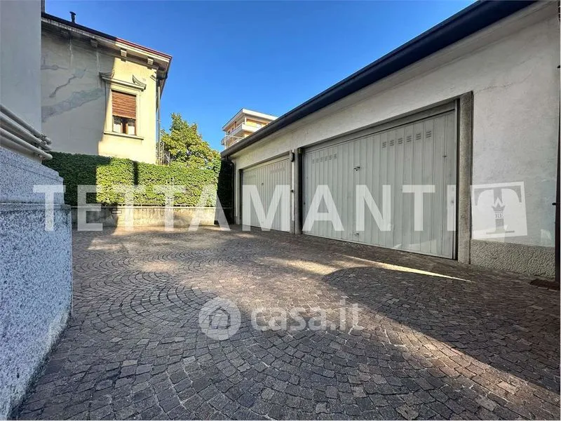 Esterno - Studio Conversion with Private Courtyard in Como