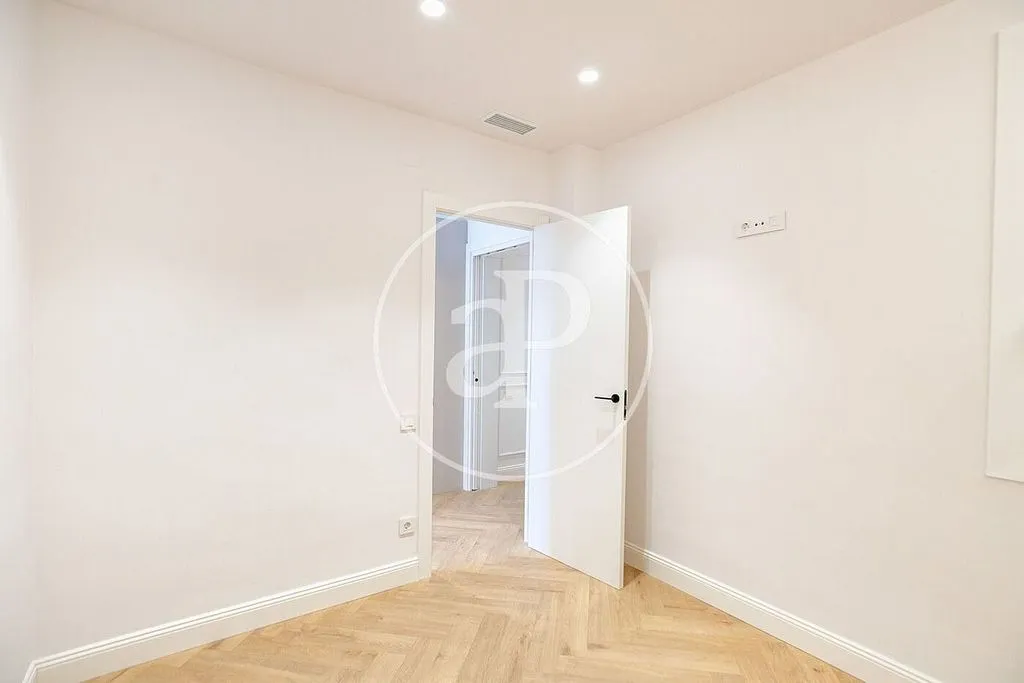 Pièces - Contemporary Flat with Balcony in Eixample