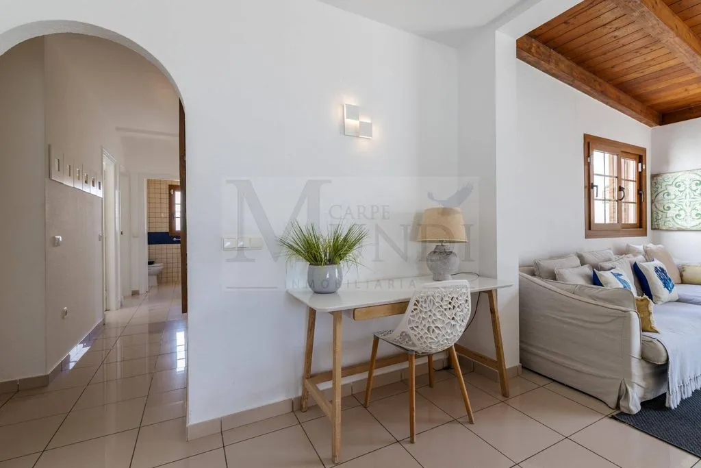 Elutuba - Renovated Villa with Rooftop Terrace in Corralejo