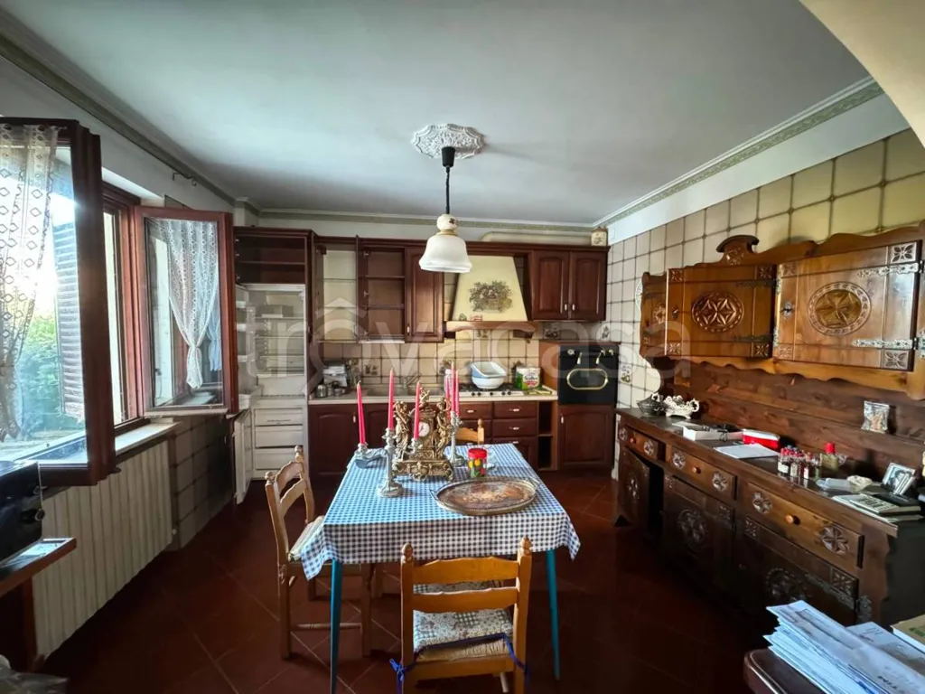 Söögituba - Villa with Potential for Two Apartments in Boves