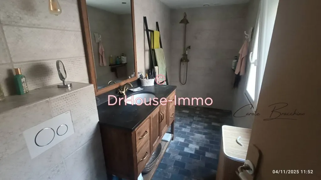 Vannitoad - Charming 3-Bedroom House with Pool in Aigues-Mortes