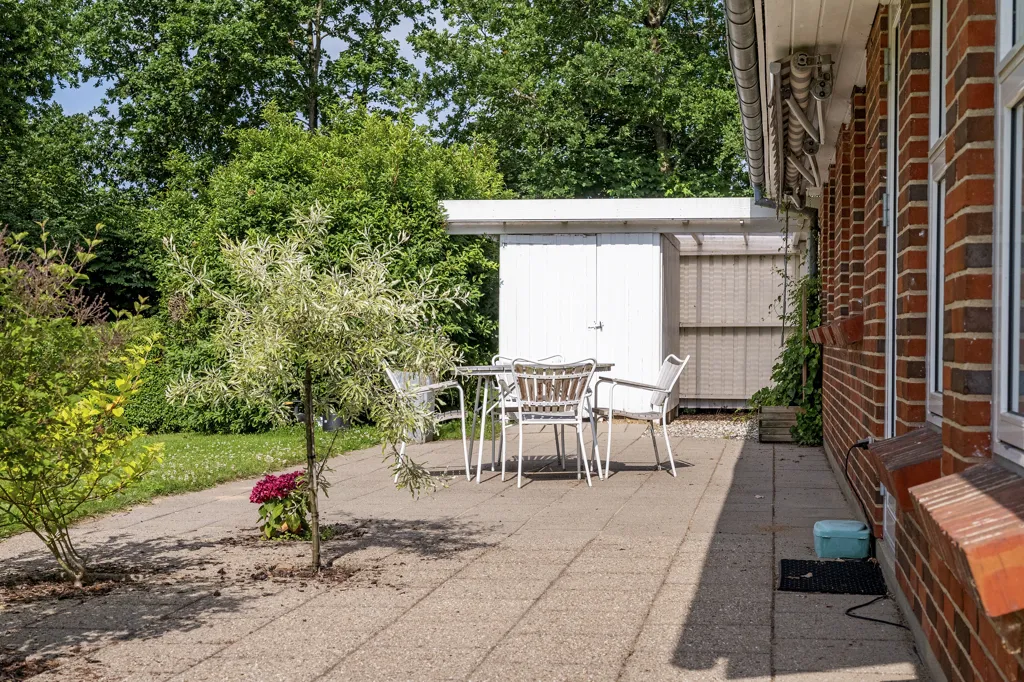 Terrass - Co-op Flat with South-Facing Terrace in Gjellerup