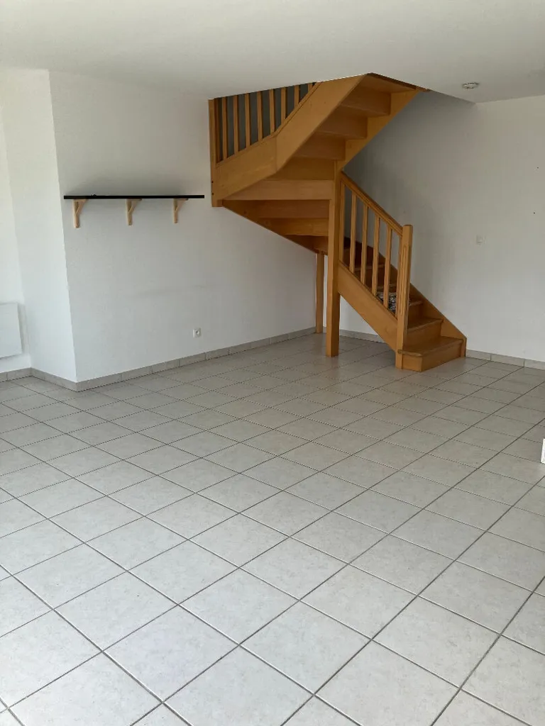 Séjour - Appartement Duplex avec Vue sur le Rhône à Saint-Cyr-sur-Rhône