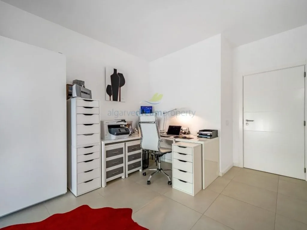 Bureau - Luxury Semidetached House with Pool in Albufeira