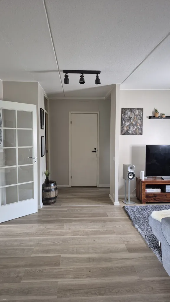 Elutuba - Bright Apartment with Balcony in Espoonlahti