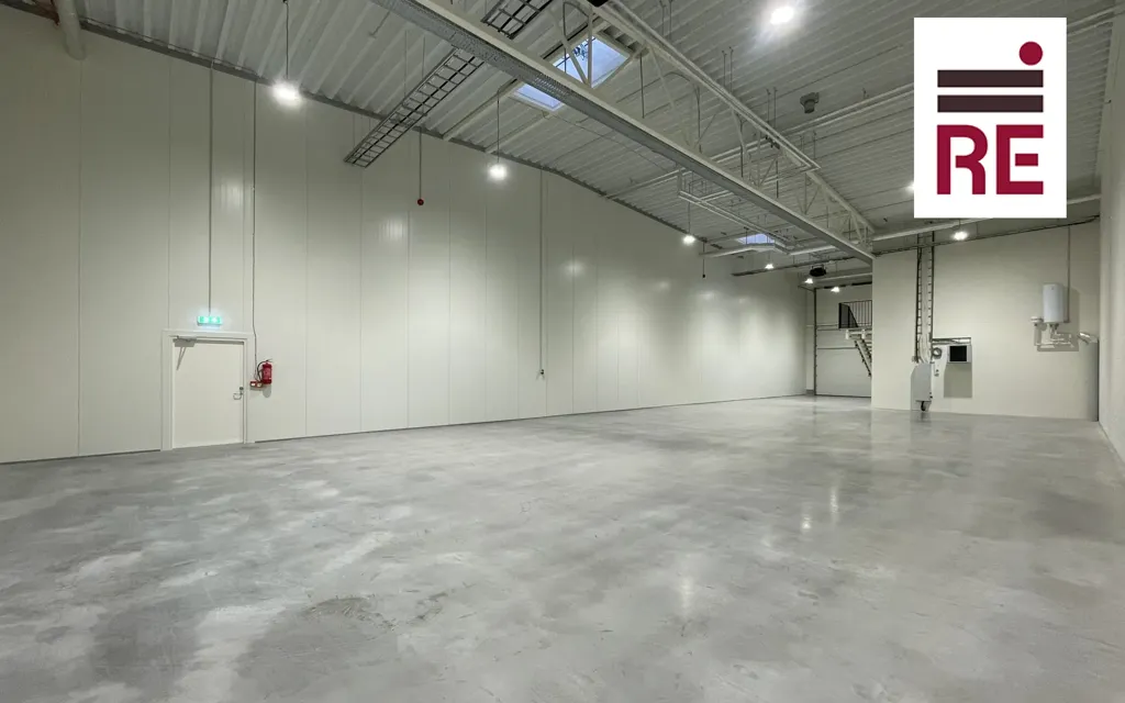 Toad - Modern Office Space with High Visibility in Jüri