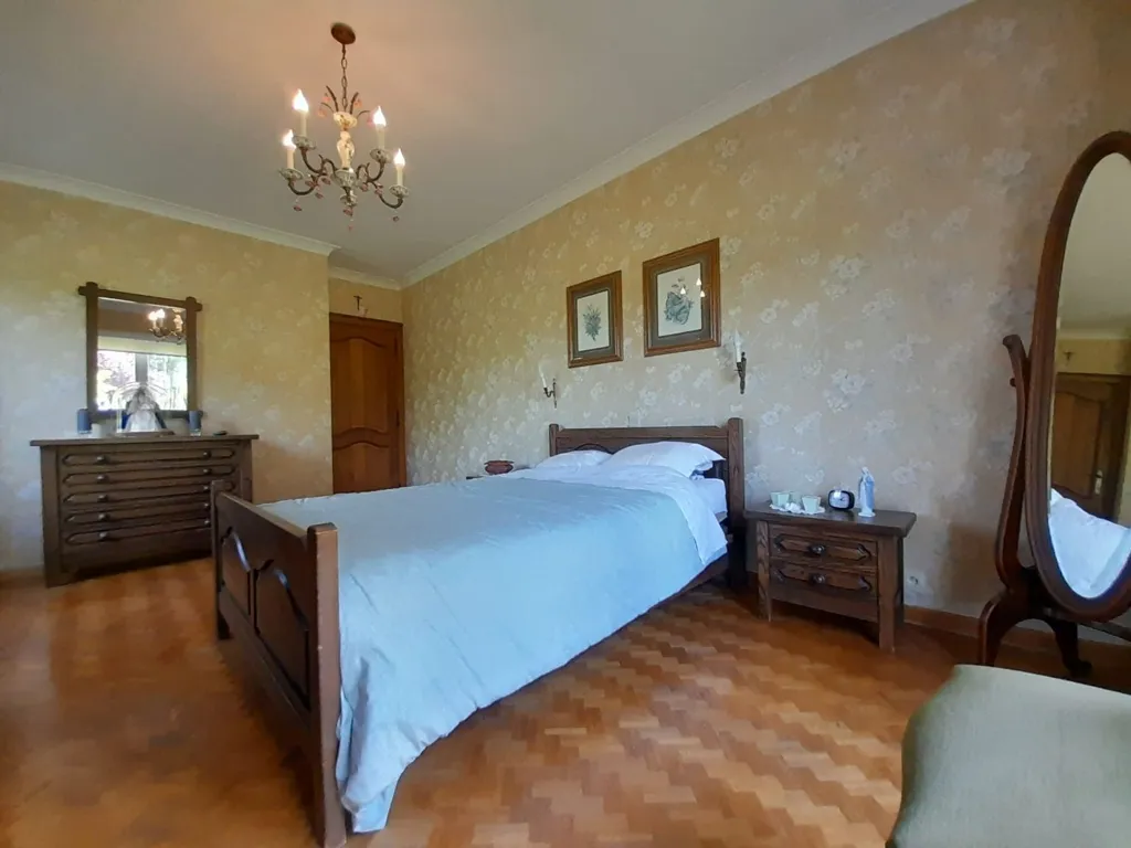 Magamistoad - Open Plan House with Garden in Brakel