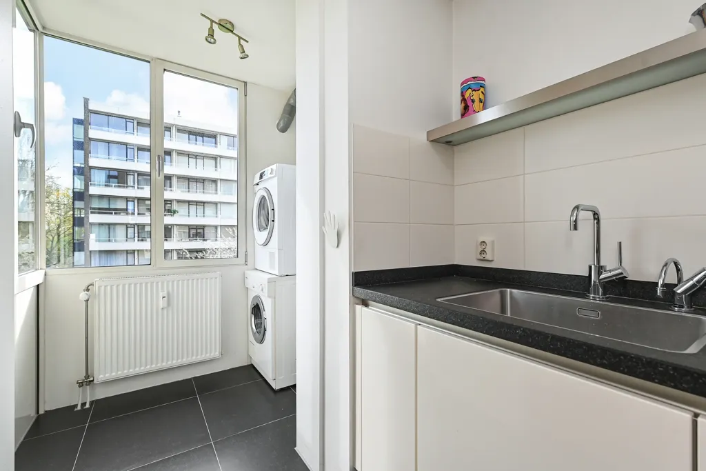 Köök - Corner Flat with Erker in Den Haag