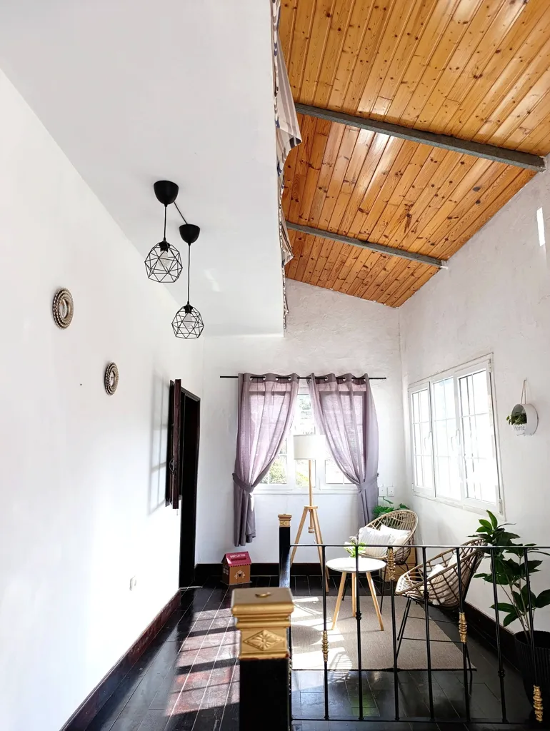 Esik - Rustic House with Panoramic Terrace in Teror