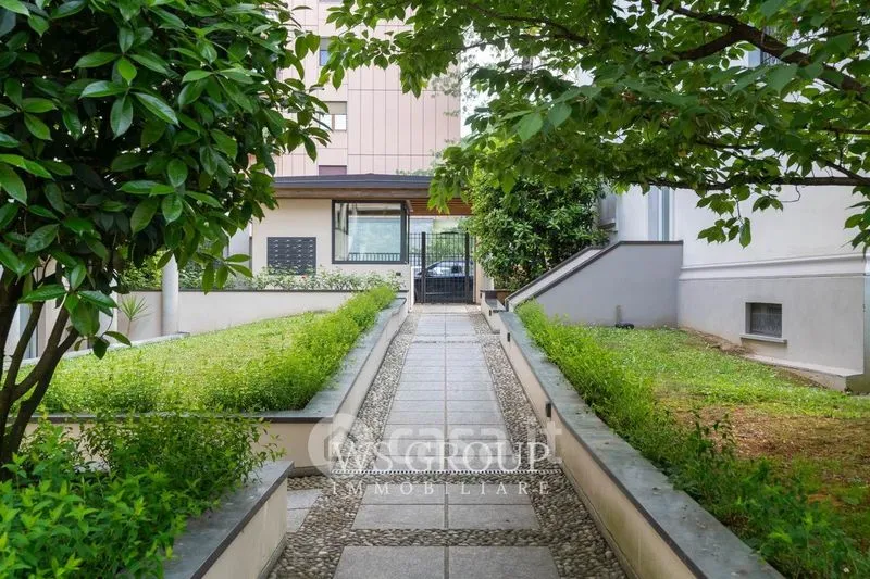 Garden - Modern Bilocale with Balcony in Monza