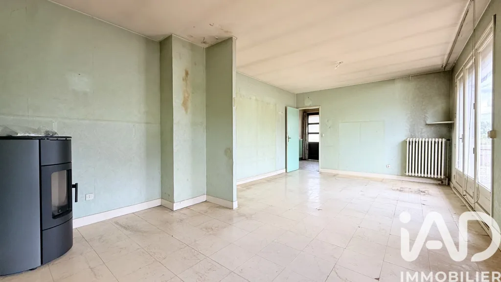 Séjour - Pavillon avec Jardin à Challerange