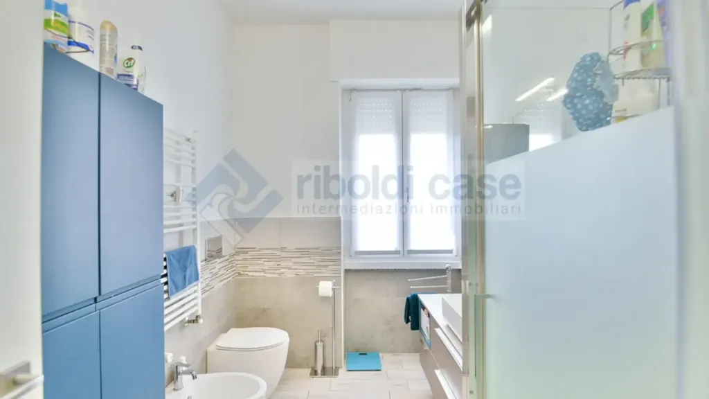 Salles de bain - Appartement 4 pièces à IT