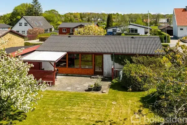 Õhuvaade - Villa with Garden in Stenstrup