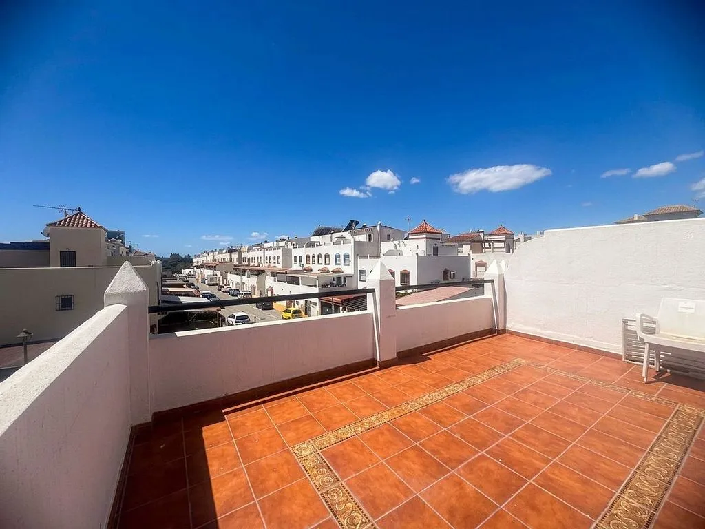 Terrazza - Terraced Adosado with Pool in Estepona