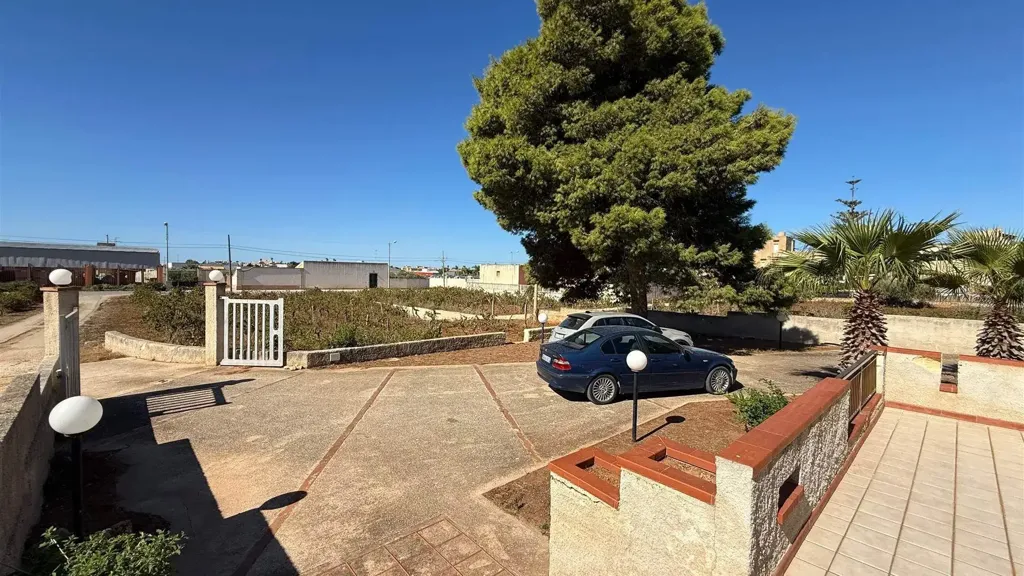 Välivaade - Villa with Garden in Contrada Berbarello, Marsala