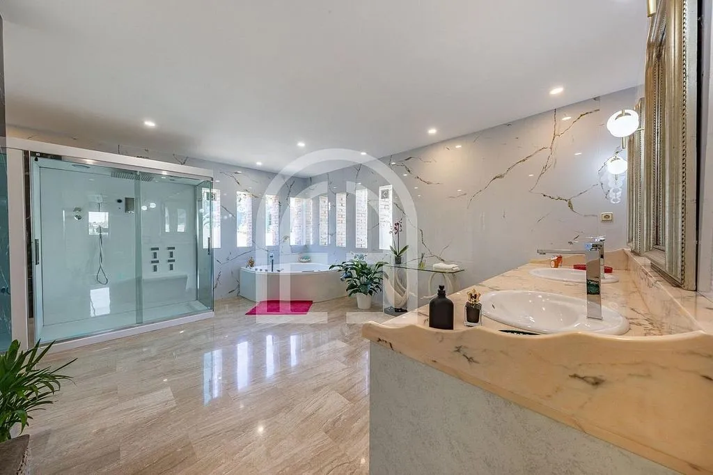 Bagni - Chalet with Sea Views in Mas Ram, Badalona