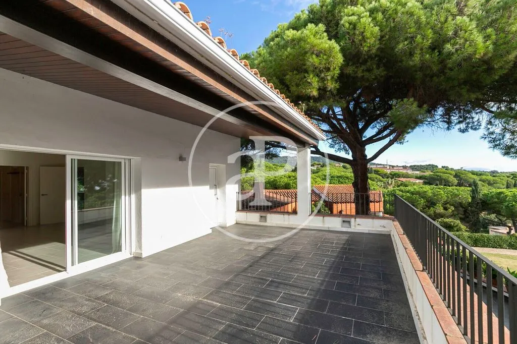 Terrasse - Luxury Villa with Pool in Sant Andreu de Llavaneres
