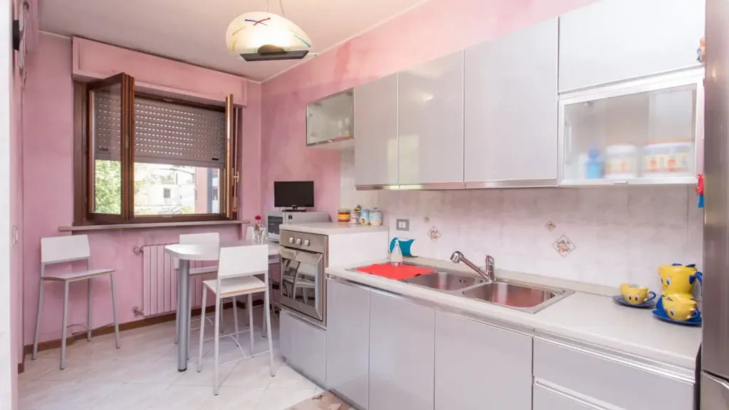 Köök - Trilocale with Balcony in Figino, Milan
