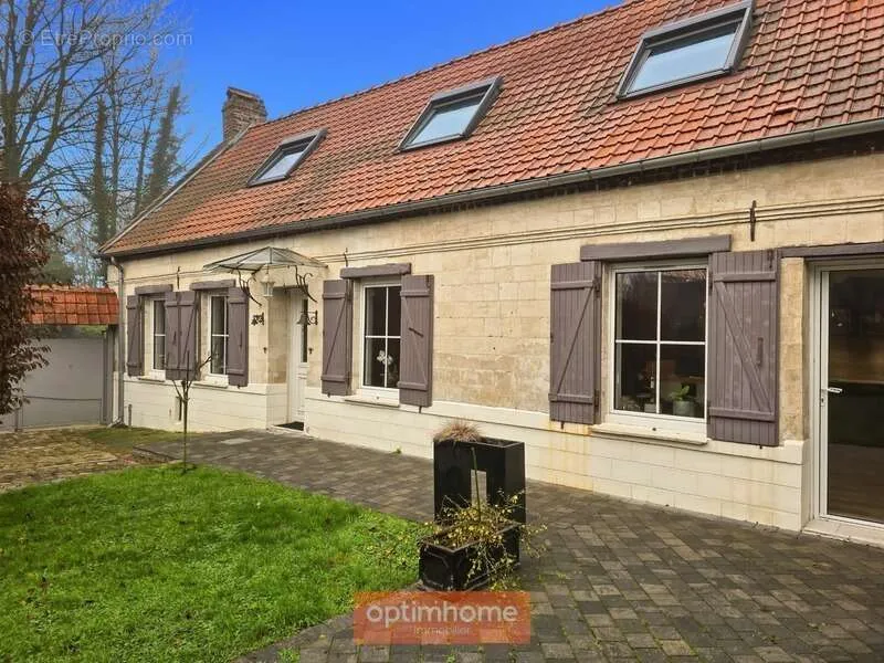 Extérieur - Corps de Ferme Rénové avec Dépendance à Wanquetin