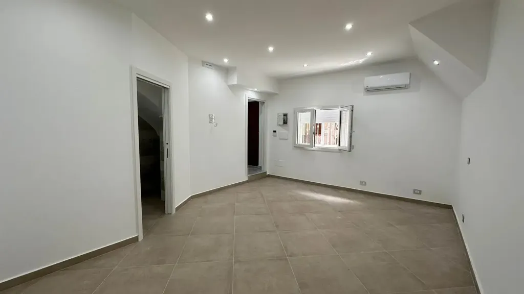 hallway_entrance