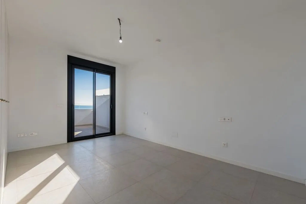 Toad - Beachfront Penthouse with Sea Views in Torremolinos