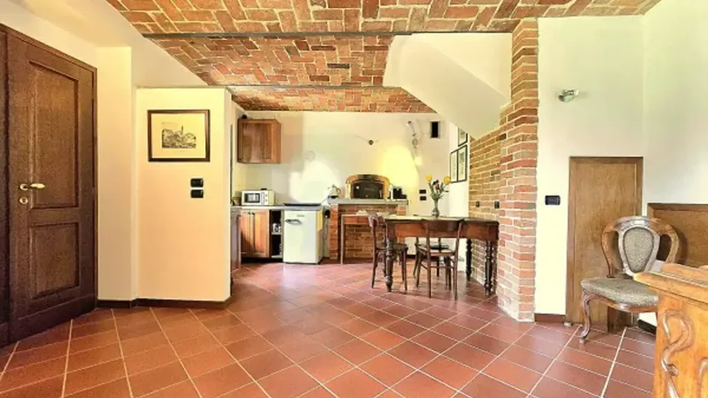 Dining Room - Rustic Cascina with Garden in Diano d'Alba