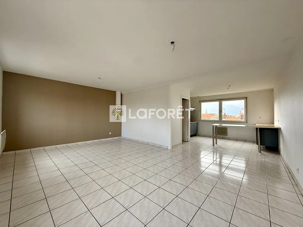 Soggiorno - Duplex Apartment with Balcony in Calais
