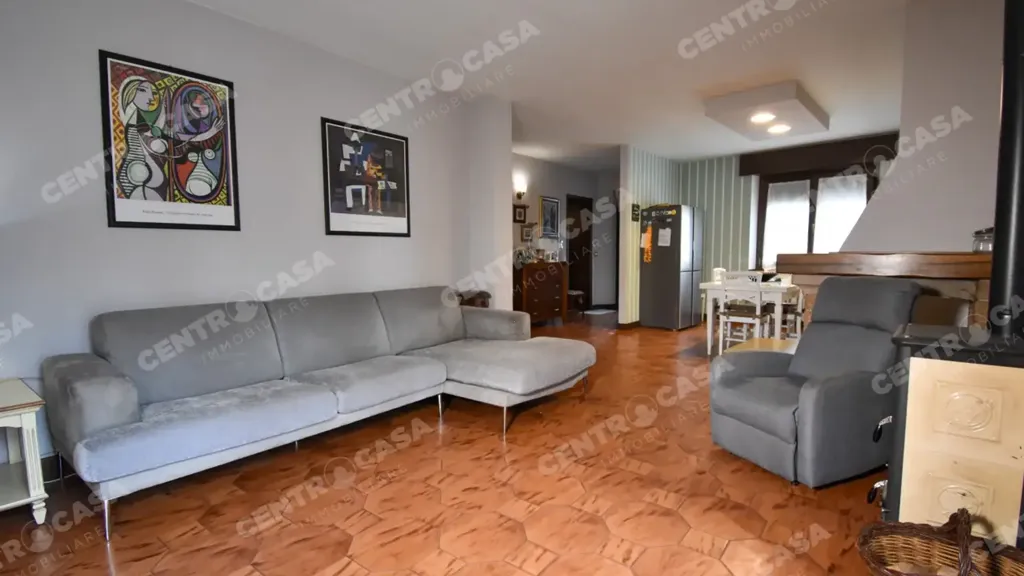 Séjour - Independent House with Large Storage in Legnago