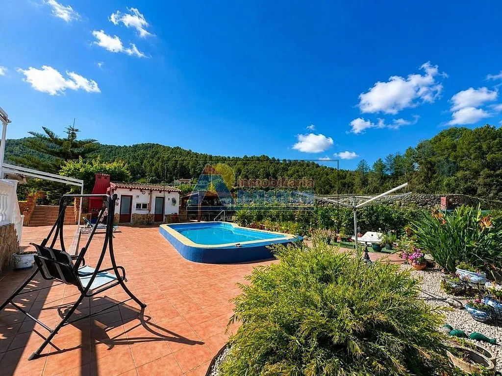 Bassein - Chalet with Pool and Terrace in Villalonga