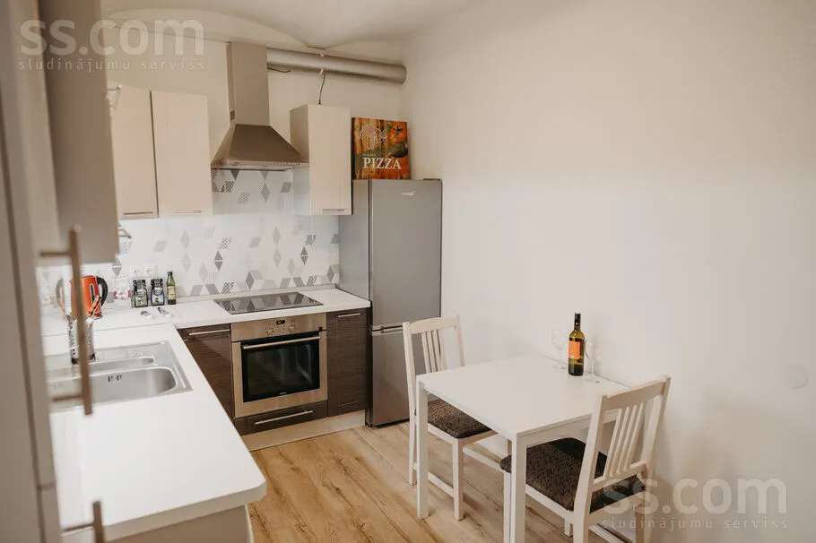 Cuisine - 1-Bedroom Apartment with Garden View in Riga Centre
