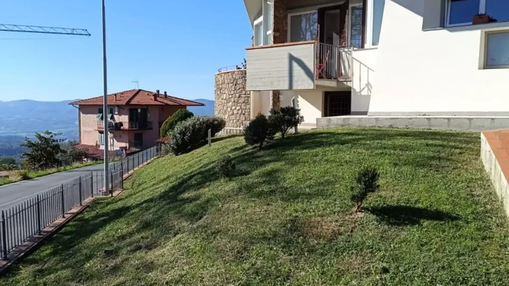 Välivaade - Feng Shui Villa with Garden in Reggello