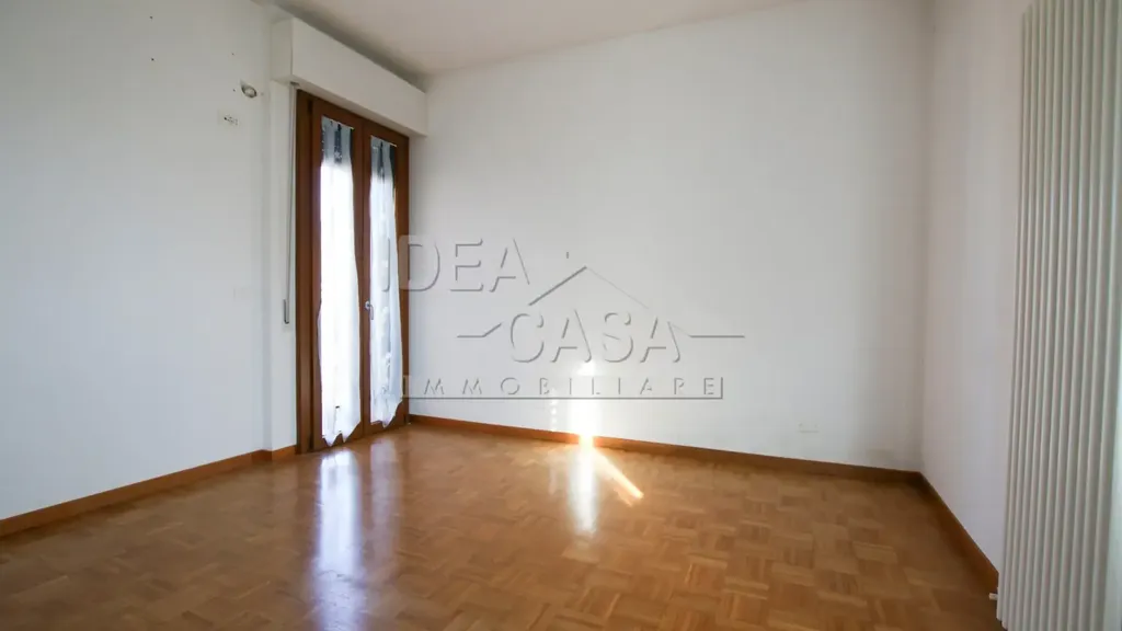 Pièces - Spacious Apartment with Lift in Concordia