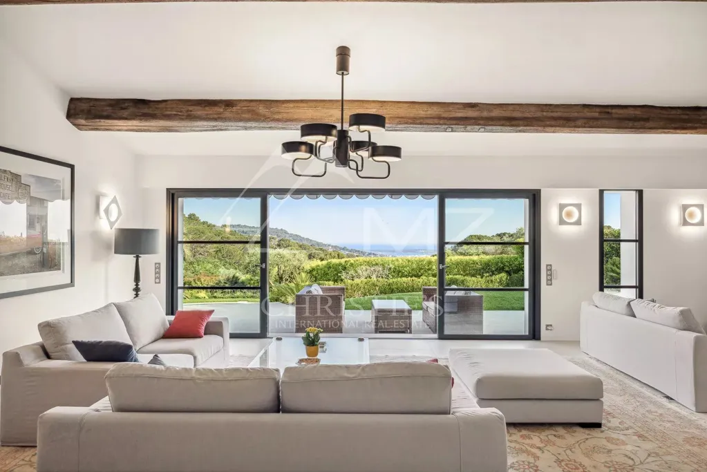 Elutuba - 5-Bedroom Villa with Sea View in Mougins