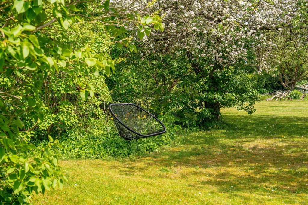 Aed - Family Villa with Workshop in Varnhem