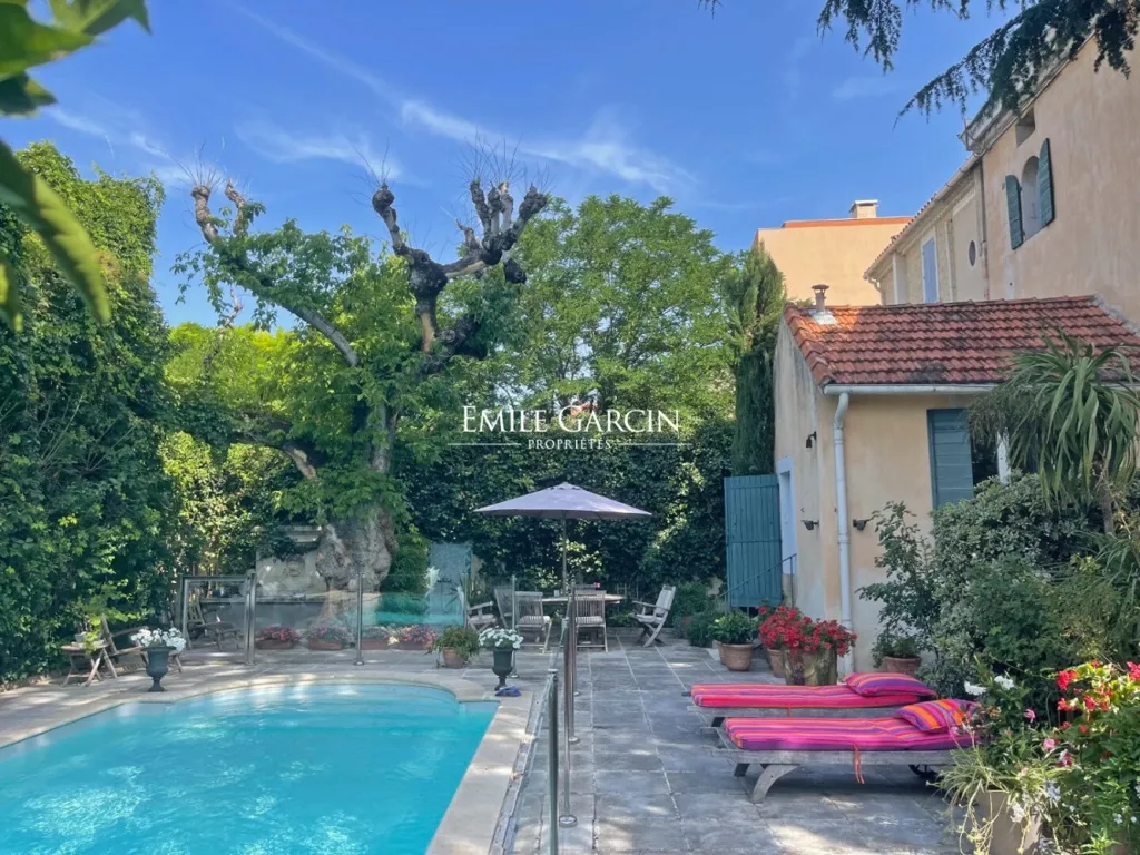 Bassein - City House with Pool in Carpentras