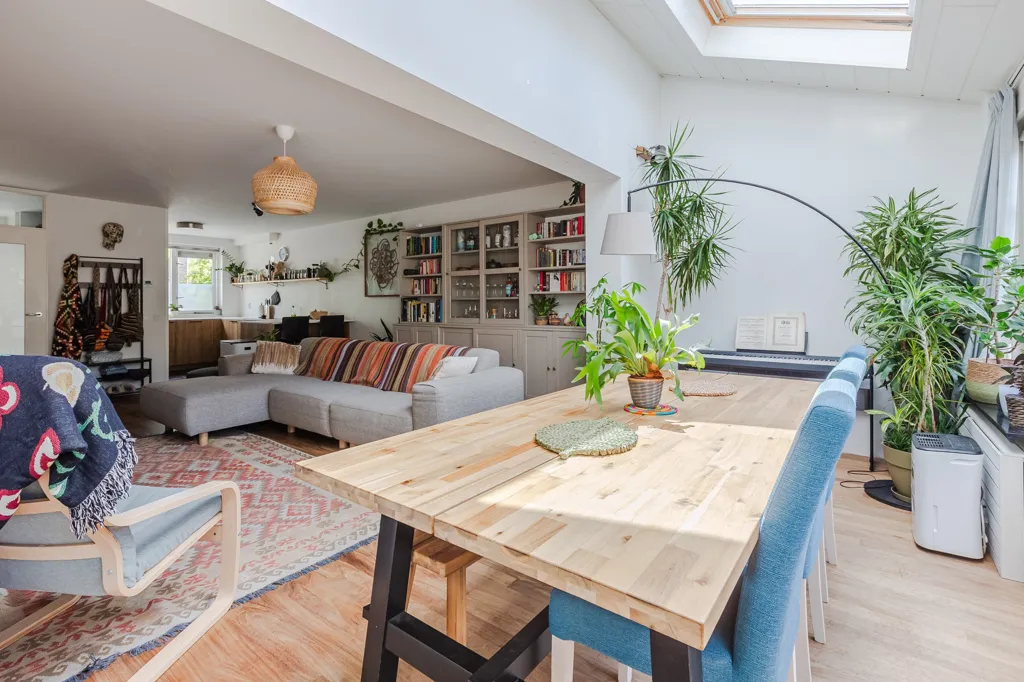 Elutuba - Family Home with Attic in Overbos, Hoofddorp