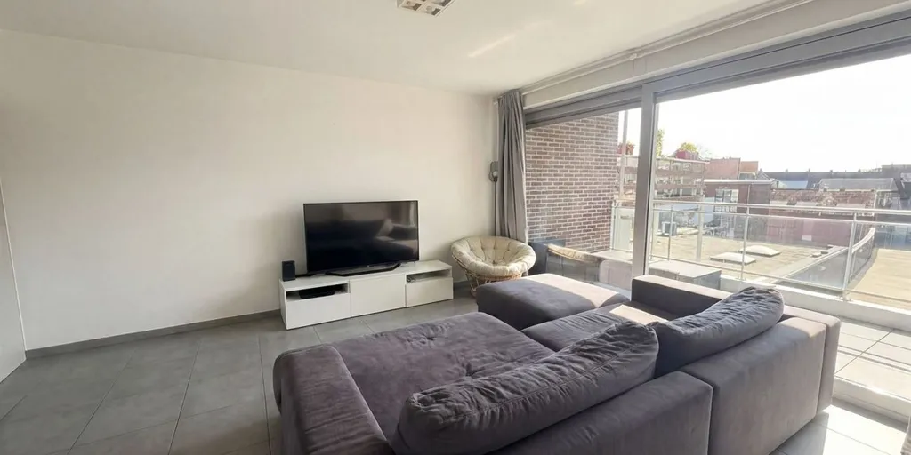Elutuba - 1-Bedroom Apartment with Terraces in Bree Centre