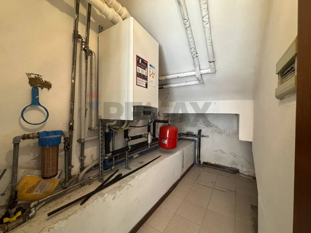 Utility Room - Independent House with Private Courtyard in Gavardo